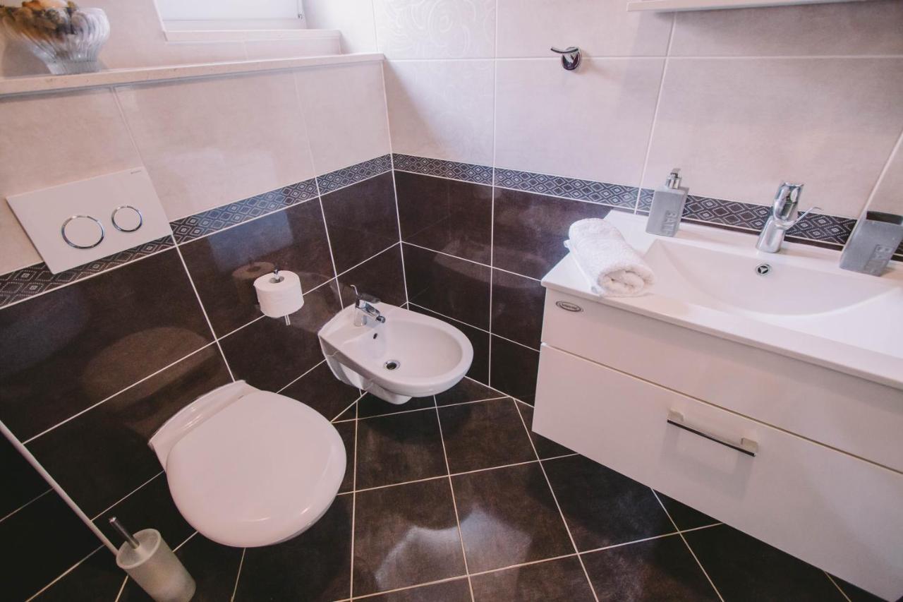 Apartments Jasna Podstrana Zewnętrze zdjęcie